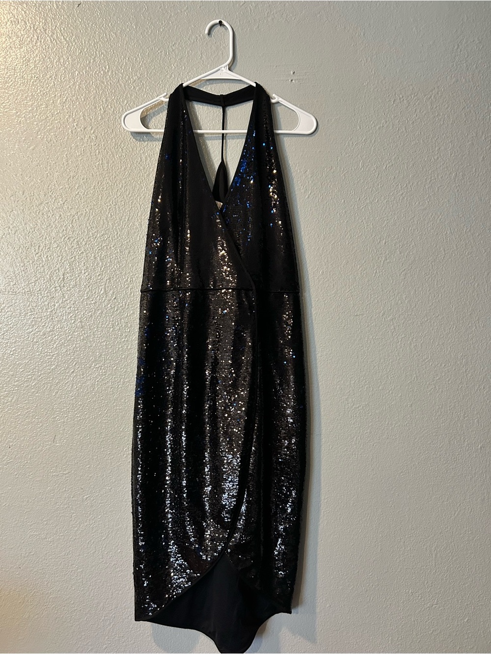 Brand new with original tags attached! Pristine, unworn condition.Stunning, high